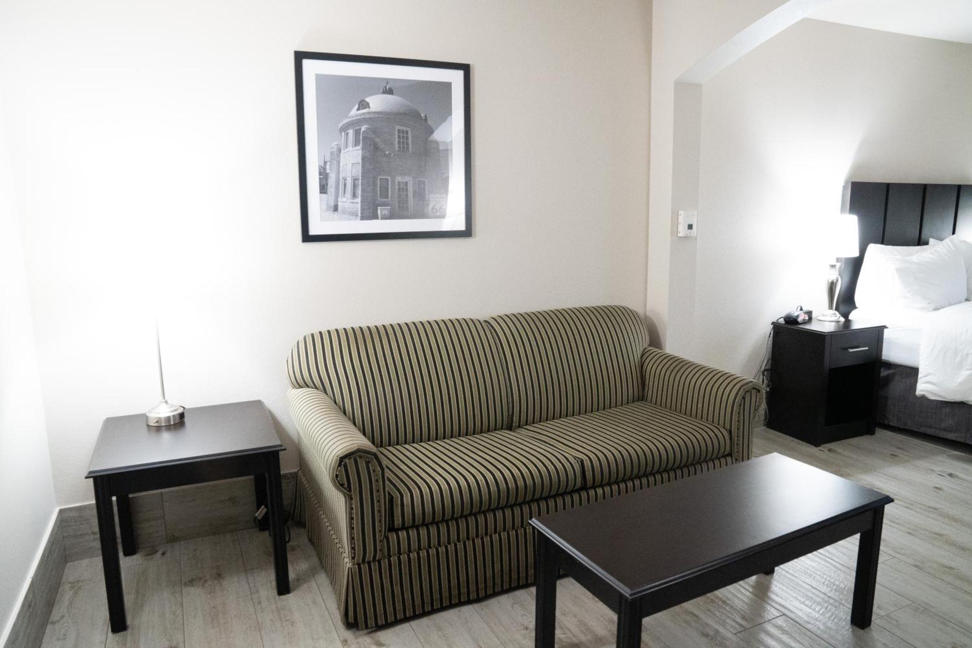 Lucille'S Hotel Weatherford Esterno foto