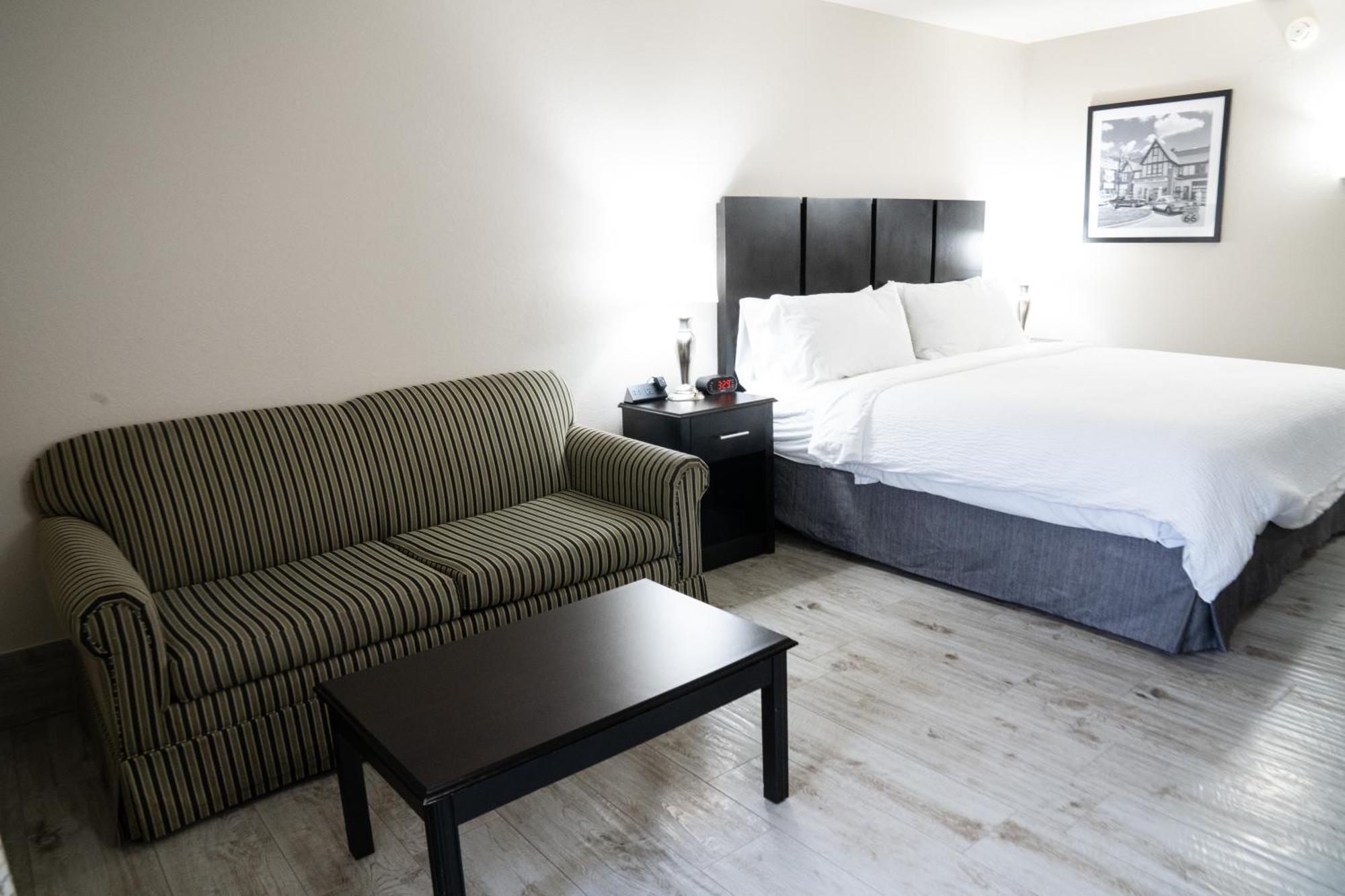 Lucille'S Hotel Weatherford Esterno foto