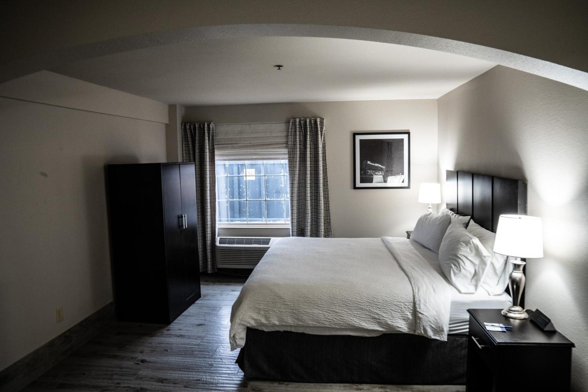 Lucille'S Hotel Weatherford Esterno foto
